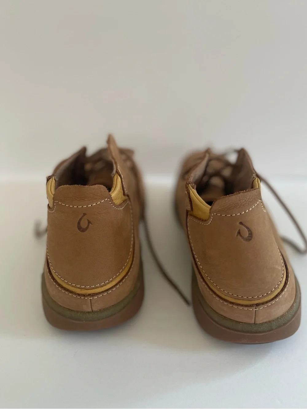 OluKai Men's Tan Leather Chukka Boots SZ 11 NWT
